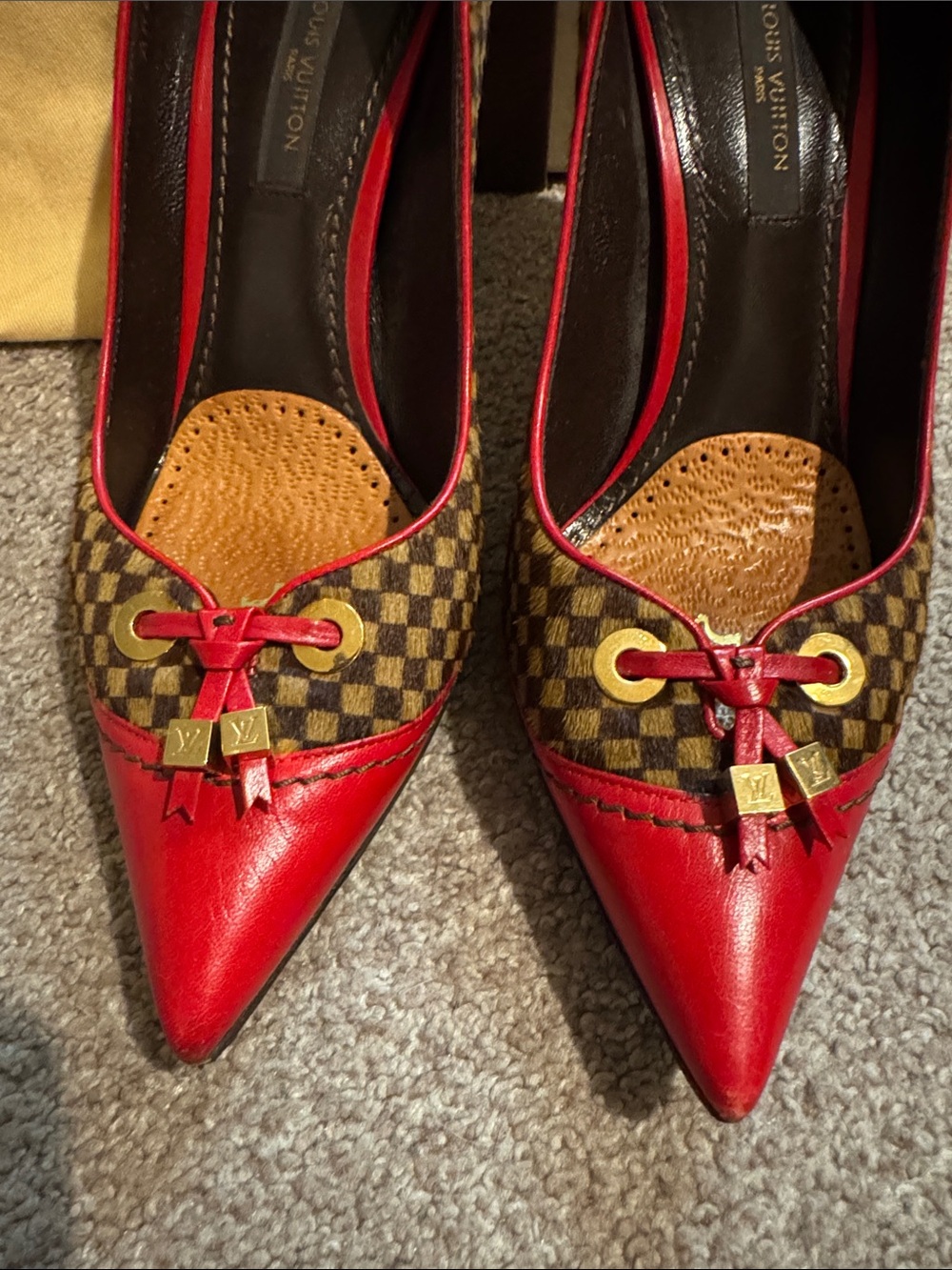 Louis Vuitton Red & Brown Damier Pointed Toe Bow Pumps size 35 - Picture 2 of 16